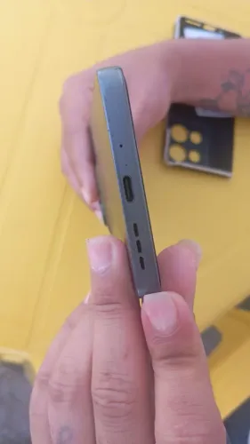 Celular moto G75