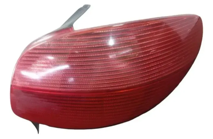 Lanterna traseira do peugeot 206 1.6 