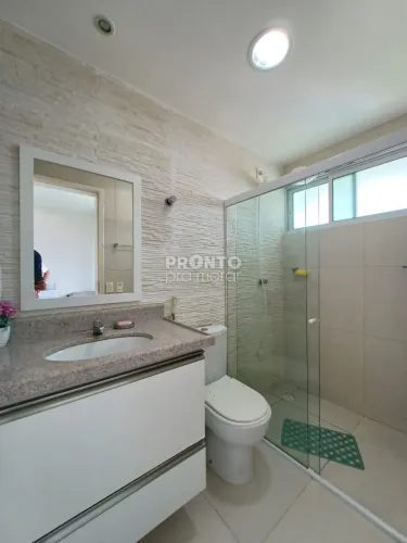 Casa de Condomínio com 4 quartos em Carneiros