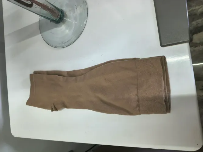 Meias compressivas  após cirurgia de joelhos 