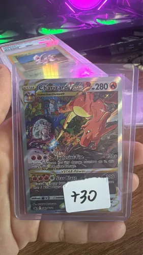 Pokemon charizard VSTAR
