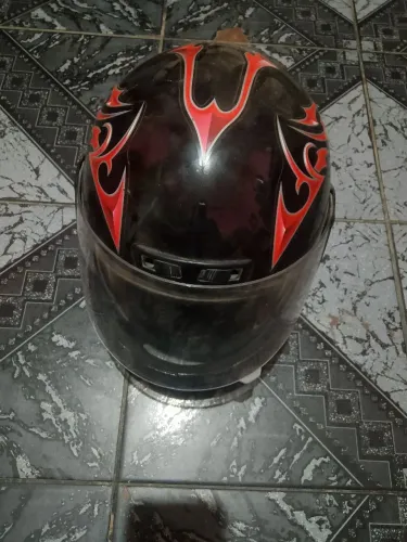 Capacete