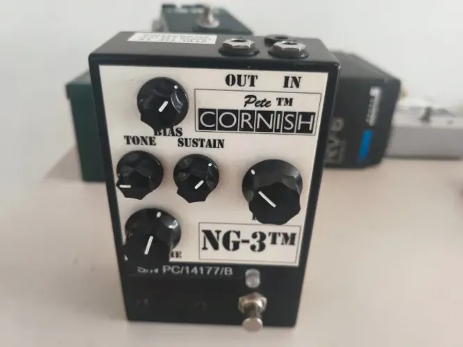 Pete Cornish Deluxe Fuzz NG3