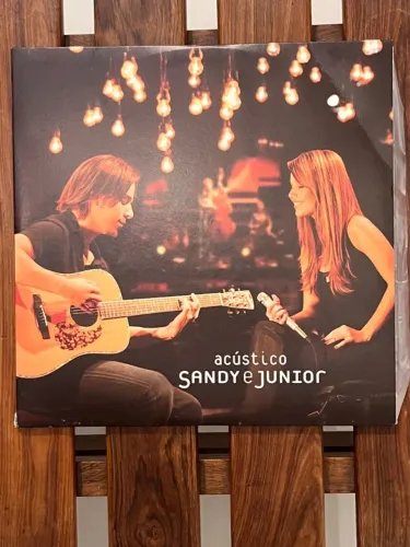 LP Vinil Duplo Sandy E Junior - Acústico (2lp Marrom) - NOVO