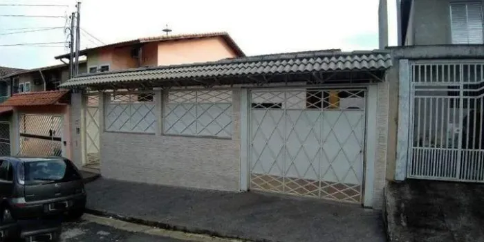Casa em Vila Trabalhista com 213.00 m² , 4 quarto(s) , 1 suíte(s) , 5 vaga(s).
