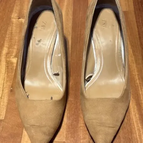 Sapato Bege Zara com salto bloco - Tamanho 39 (Usado)
