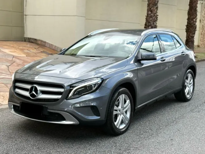 Mercedes-Benz GLA 200 Adv. 1.6/1.6 TB 16V Flex Aut. 2016