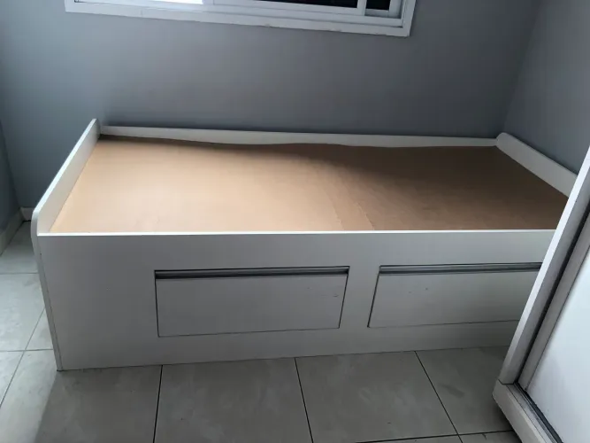 Cama de solteiro