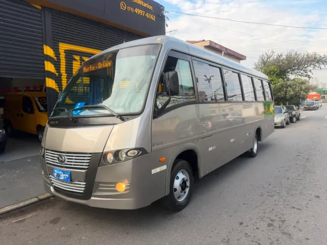 Microônibus Volare W9 2011 Incríveis 8400 kms originais