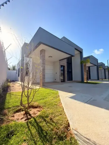 Casa Térrea 2/4 com 1 suíte no Condomínio Califórnia Parque de 76 m², 1 vaga por 387.000