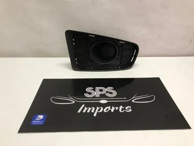 Moldura Farol De Milha Direito Sandero 2011 A 2014 Original Direito