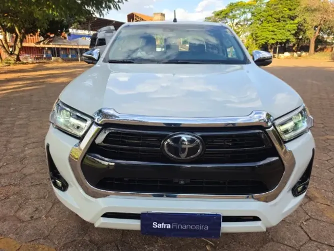 Toyota Hilux CD SRX 4X4 2.8 TDI 16V Diesel Aut. 2022