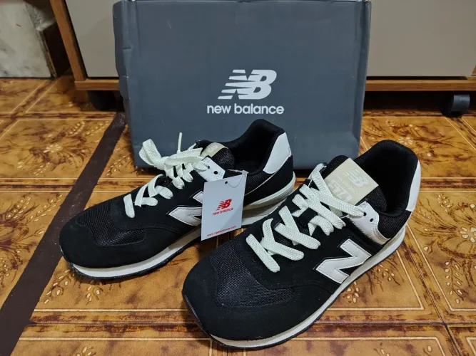 Tênis New Balance 574 V2 Unissex Tam. 38