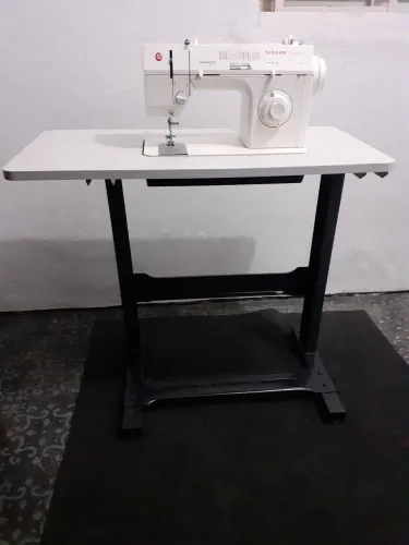 Vendo máquina de costura
