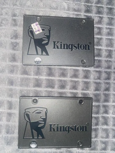 2 Ssd's 240/480 gb