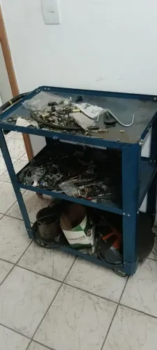 Carrinho de ferramentas