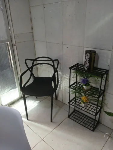 CADEIRA NOVA  LINDA