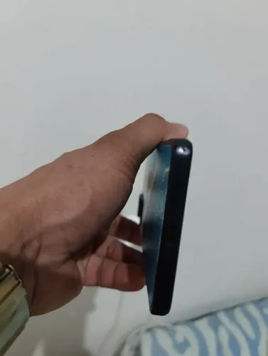 Vendo um celular xiaomi