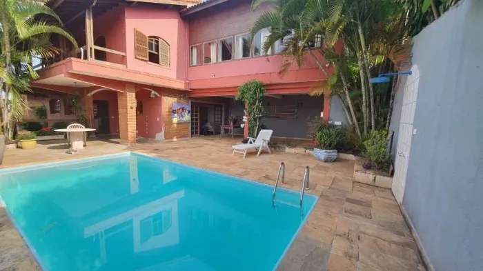 Casa com 2 dormitórios para alugar, 270 m² por R$ 8.870,00/mês - Granja Viana - Cotia/SP