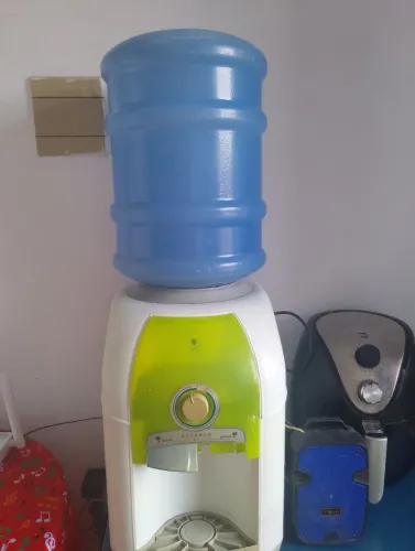 Bebedouro/Galão de Água