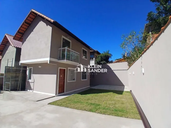 Casa com 2 dormitórios à venda, 60 m² por R$ 350.000,00 - Parada Folly - Nova Friburgo/RJ