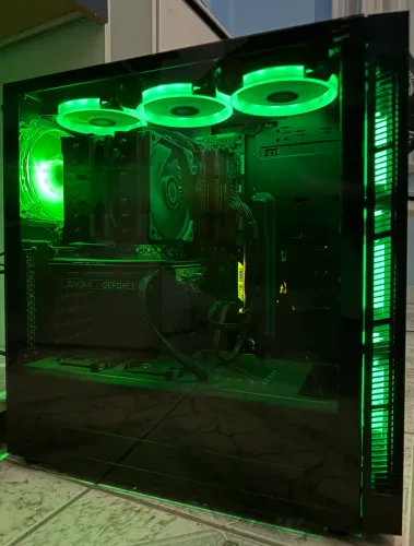 PC GAMER - RTX 3050 EVGA + RYZEN 5 5600 + 16GB Teclado + Monitor 144Hz