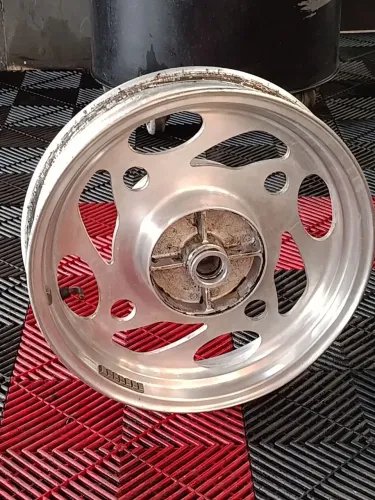 Roda dianteira VBlade 250