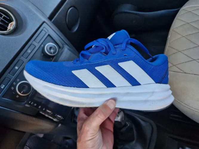 Tenis adidas galaxy 7