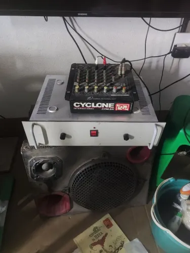 Vendo som montado  R$650