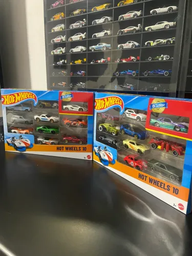 2 PACKS HOT WHEELS