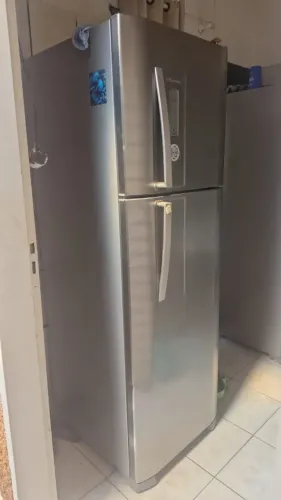 Geladeira Inox Eletrolux 2 portas