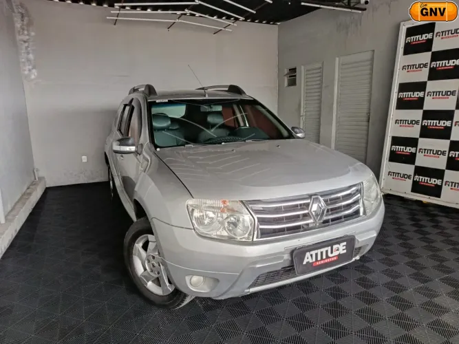 Renault Duster Dynamique 2.0 Hi-flex 16V Aut. 2014