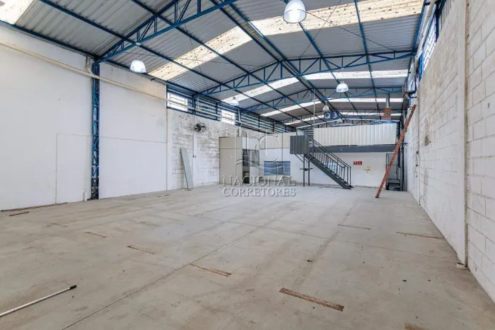 Excelente oportunidade Galpão comercial com mezanino, 450m² Jardim Sonia Maria.