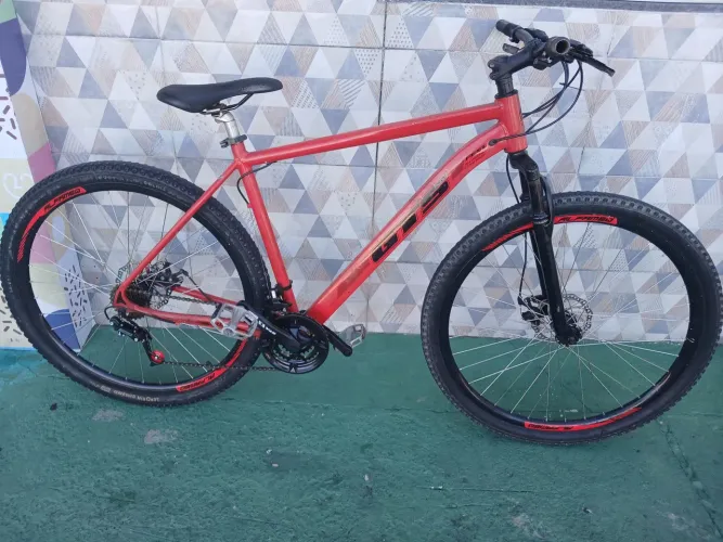 Bicicleta aro 29 quadro aluminio