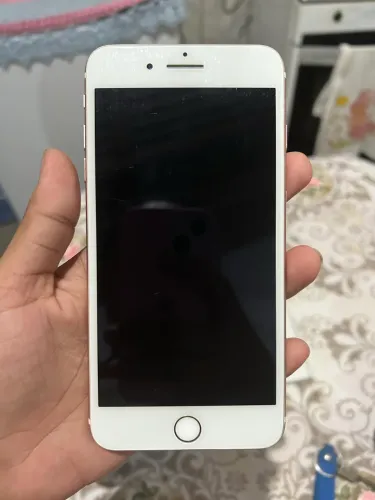 iPhone 7 Plus rosê 300,00