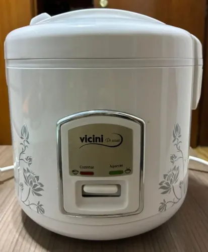 Panela elétrica de arroz  VICINI 220V/60Hz/400W - 6 xicaras