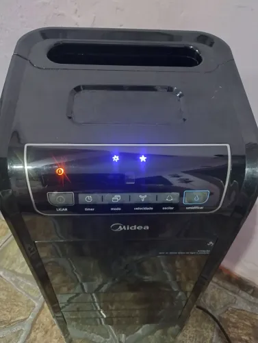 Climatizador de Ar Midea 60 W / 127 V. Está Funcionando com um Defeito. Precisa de reparo