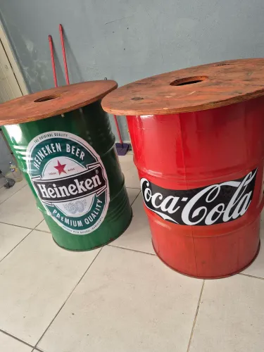 Tambor da Heineken e Coca Cola com tampa de Madeira