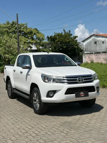 Toyota Hilux CD SRX 4X4 2.8 TDI 16V Diesel Aut. 2017