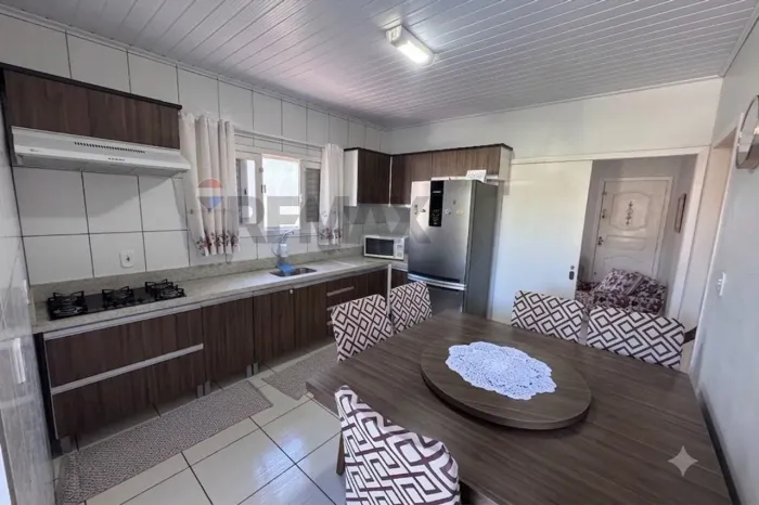 Casa com 2 quartos e edícula, aceita financiamento, Milanese em Criciúma