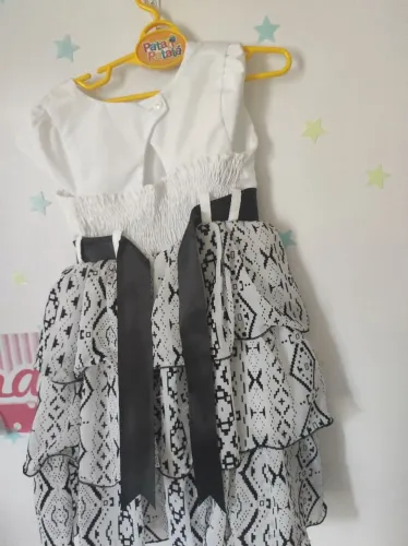 Vestido infantil preto e branco