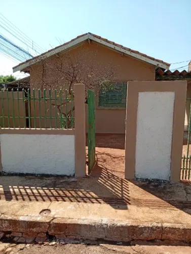 CASA NO PARATI PRÓXIMO A RUA DA DIVISÃO