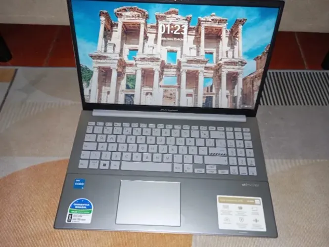 Notebook ASUS Vivobook Go 15, Intel Core i3 N305, 8GB RAM, 512GB SSD, Windows 11 Home, 