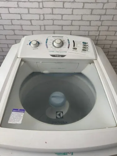Máquina de Lavar Electrolux 13kg - Funcionando Perfeitamente!