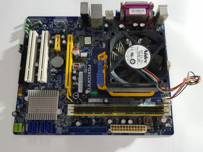 KIT Amd sempron 2.7Ghz placa M61pmv 4gb ddr2