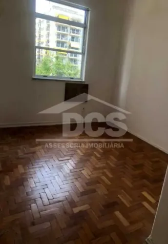 VILA ISABEL - ÓTIMO CONJUGADO DE 28 m²