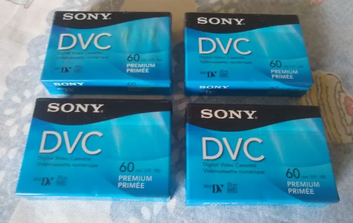4 fitas DVC Sony 60 min Premium Primee