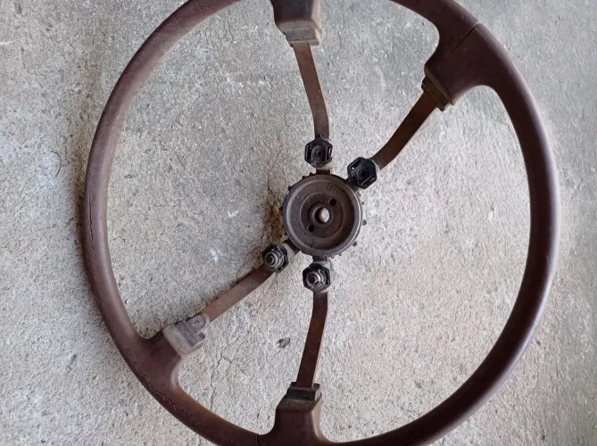 Volante antigo