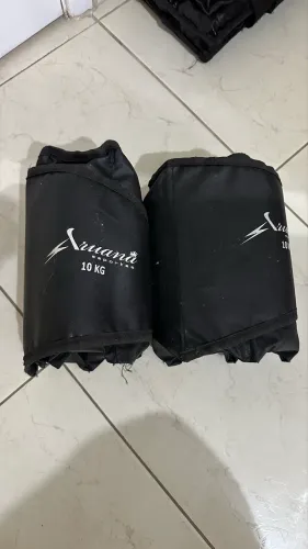 1 Par de Caneleiras de 10Kg
