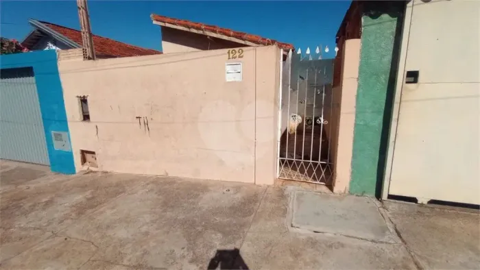 Casa com 1 quartos à venda ou para locação em Jardim Maricota - SP